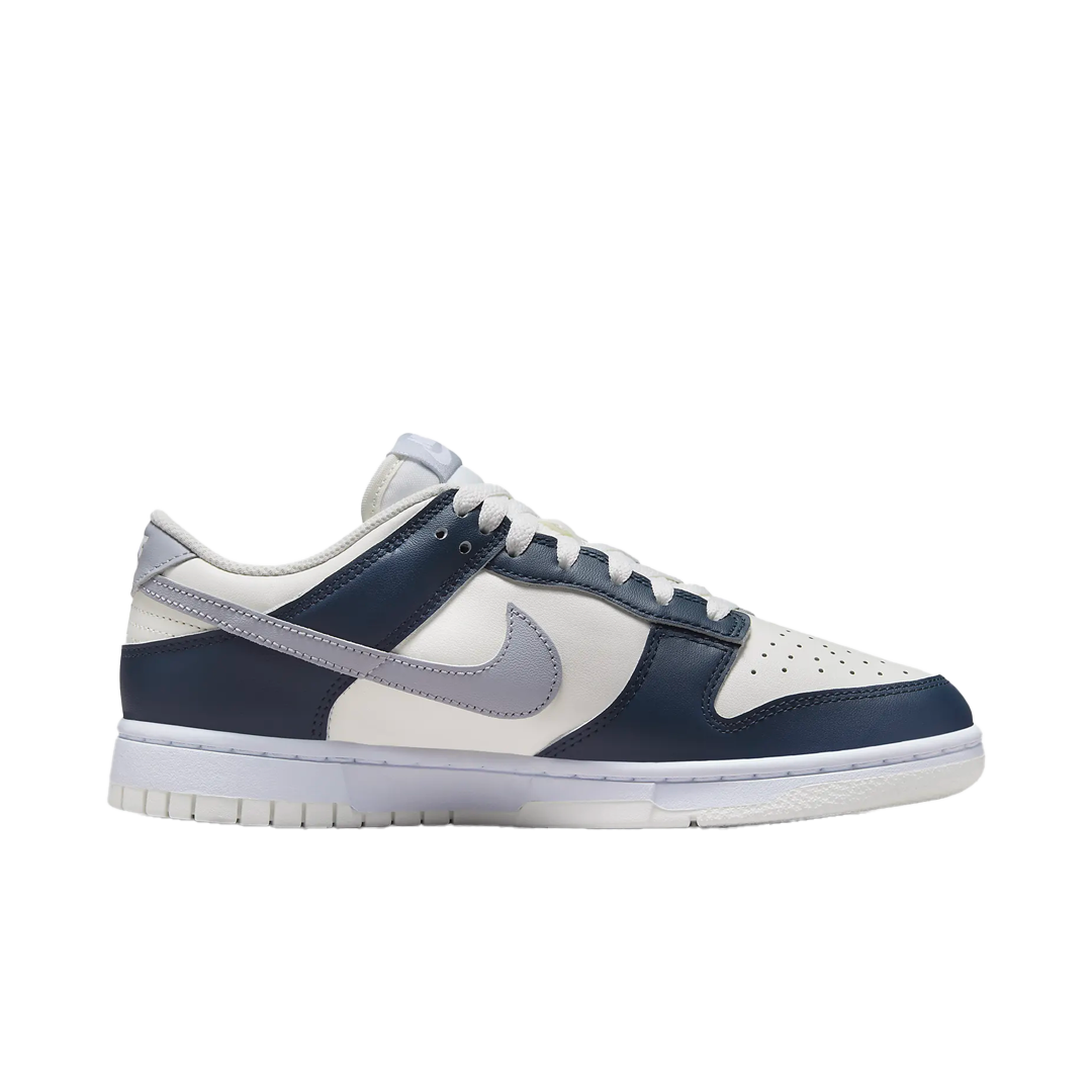 (WMNS) Nike Dunk Low - Armory Navy & Wolf Grey