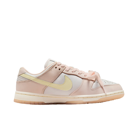 (WMNS) Nike Dunk Low - Light Soft Pink